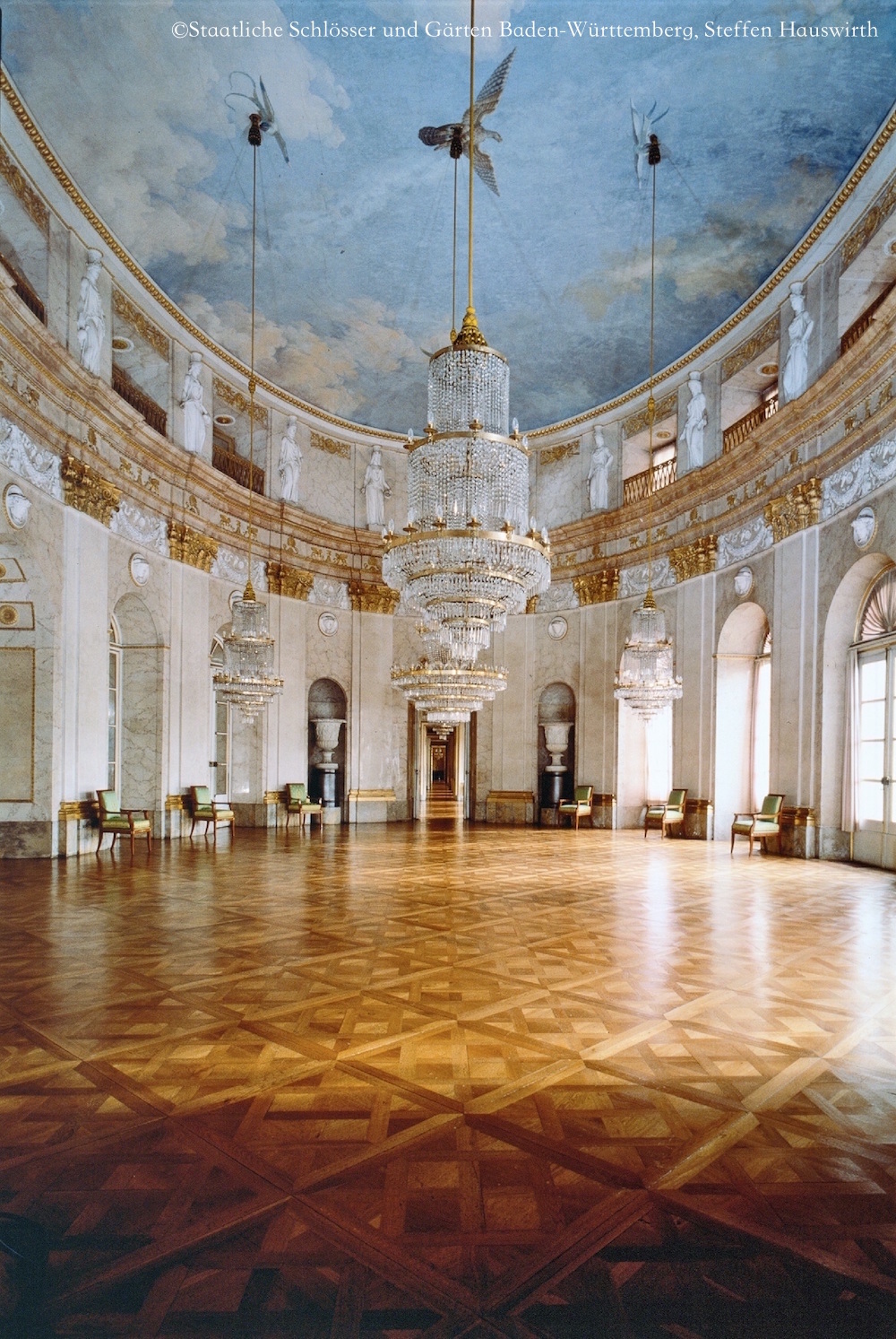 leMaestroお勧め城内撮影のルートヴィヒスブルク城新館マーブルホール